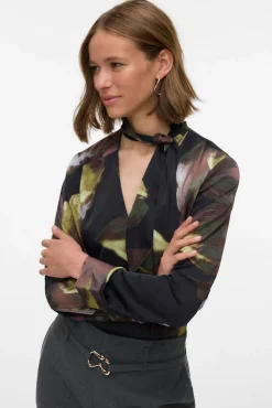 Camisa de manga larga cuello con lazada