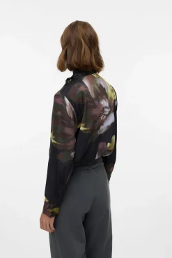 Camisa de manga larga cuello con lazada