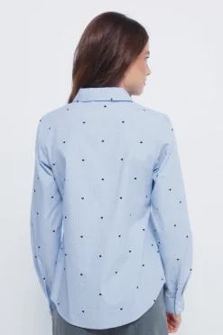 Camisa detalles bordados