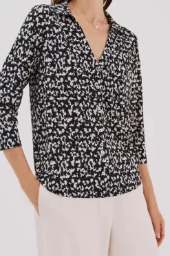 Camisa elástica botones