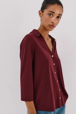 Camisa elástica botones