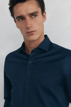 Camisa lisa twill fácil plancha + anti olor slim fit