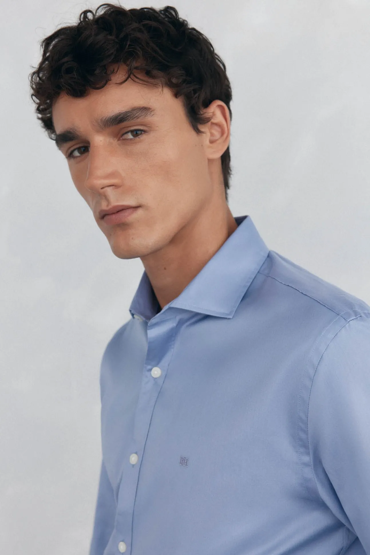 Camisa lisa twill fácil plancha + anti olor slim fit