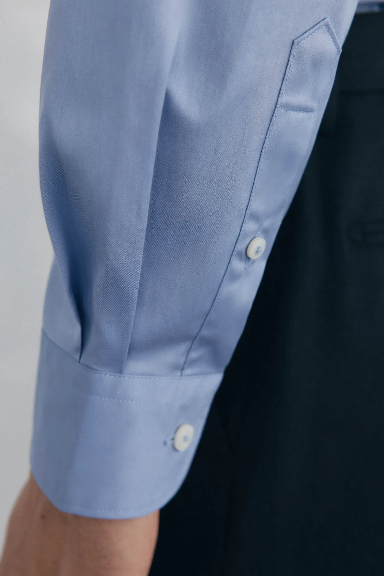 Camisa lisa twill fácil plancha + anti olor slim fit