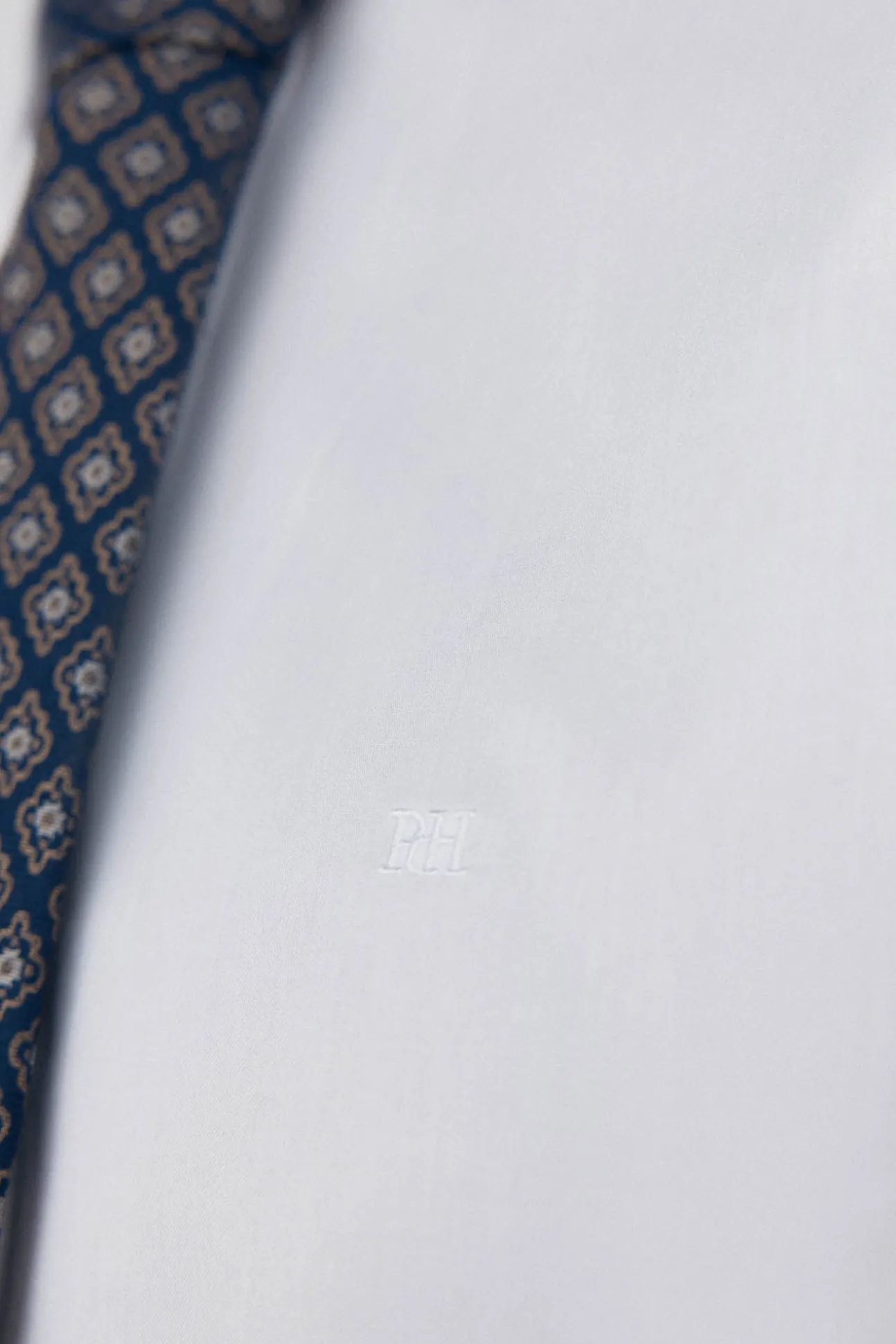 Camisa lisa twill fácil plancha + anti olor slim fit