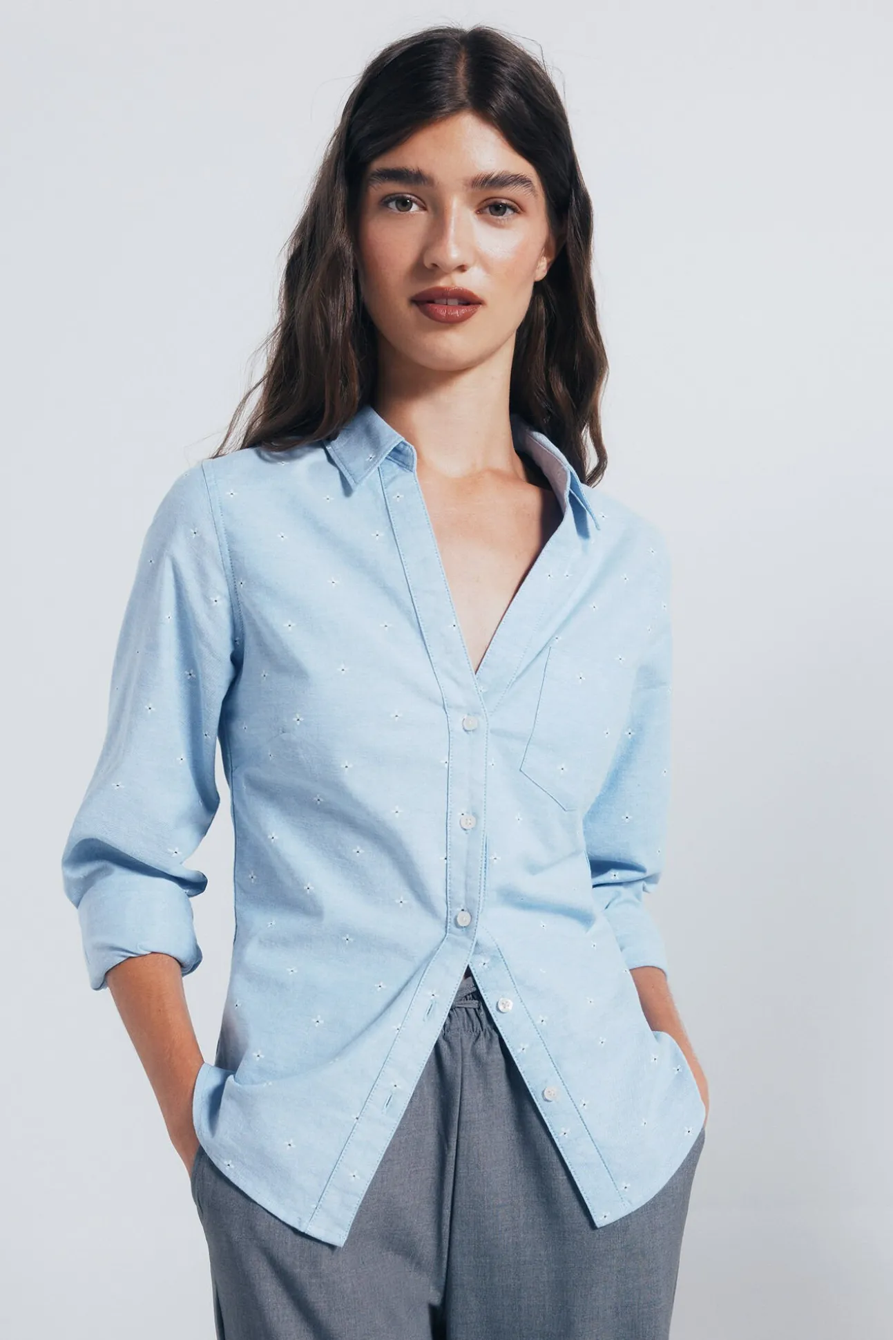 Camisa Oxford cuello abierto