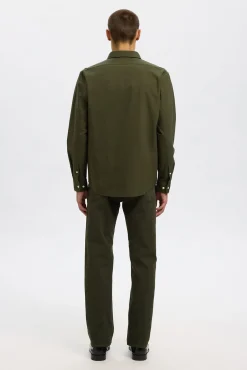 Camisa Oxford Regular Fit.