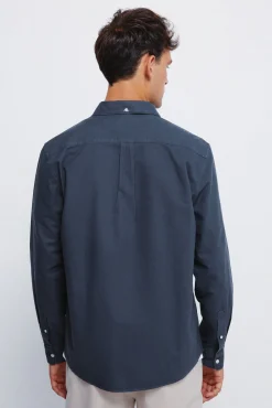 Camisa oxford tinte en prenda