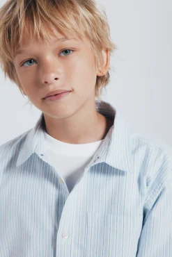 Camisa raya fina azul niño