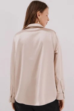 Camisa satinada brillos