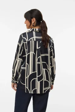 Camisa satinada de manga larga talla grande