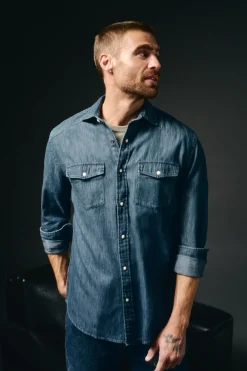 Camisa vaquera con bolsillos