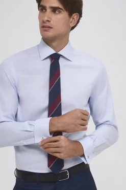 Camisa vestir puño gemelo non iron y antimanchas lisa tailored fit