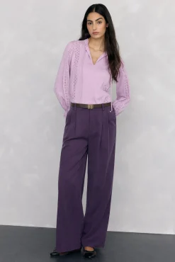 Camiseta abullonada lazo