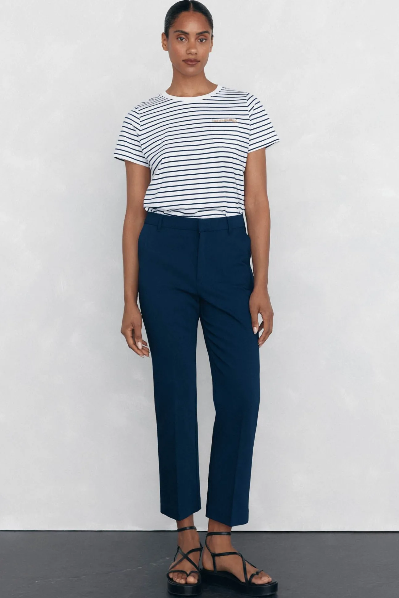 Camiseta bolsillo cadena