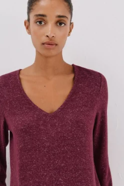 Camiseta básica cuello pico