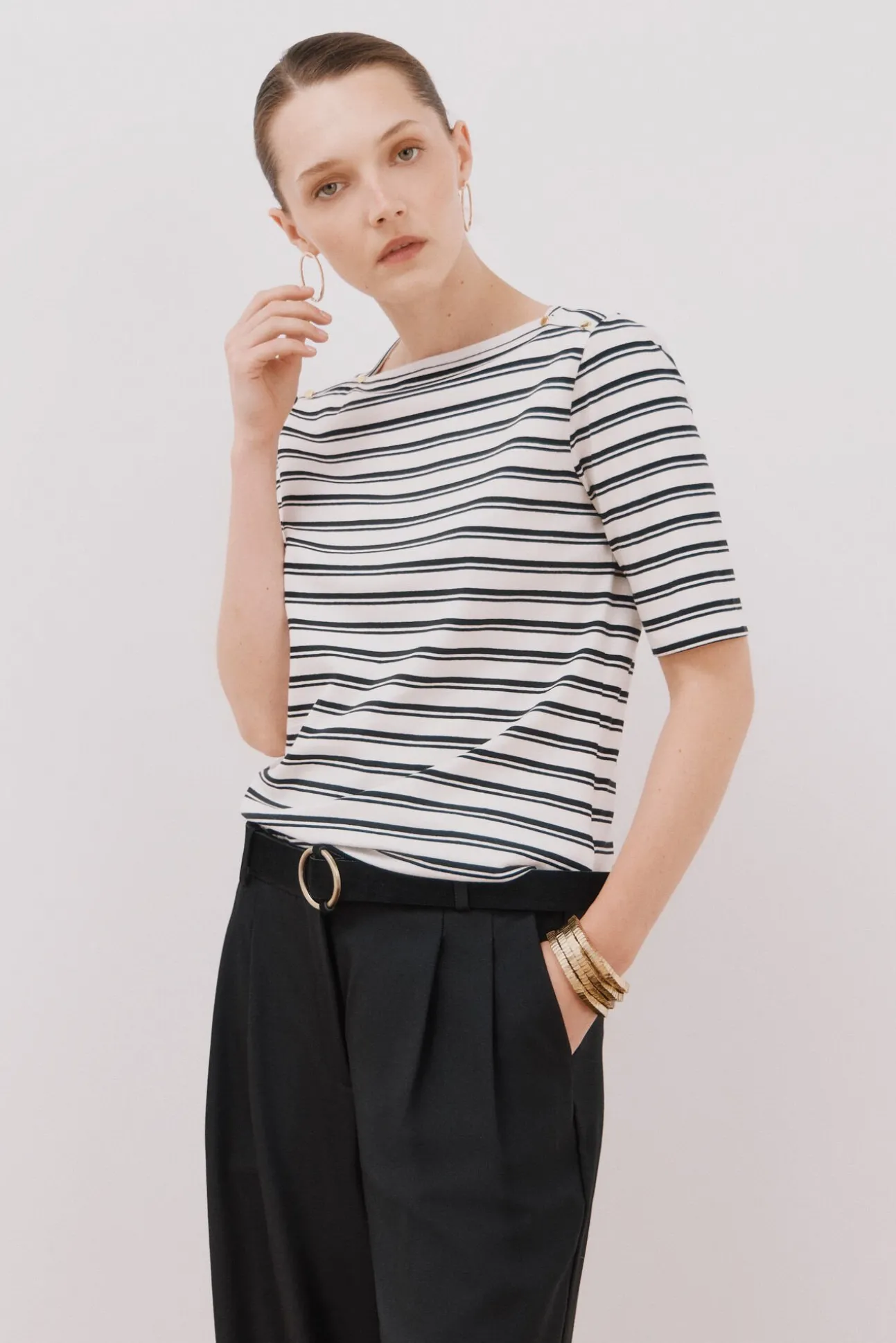 Camiseta básica escote barco