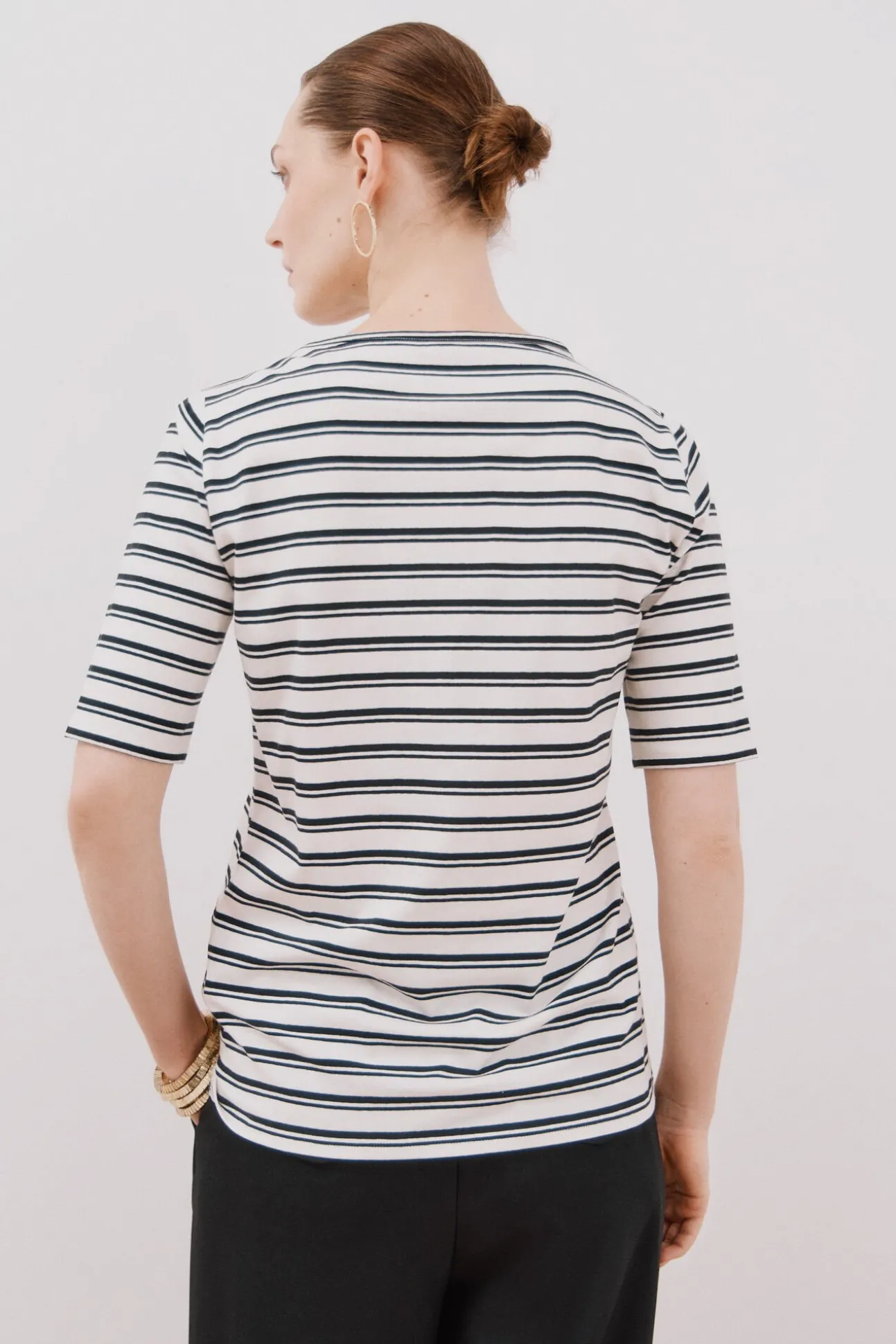 Camiseta básica escote barco