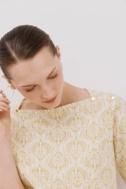 Camiseta básica escote barco