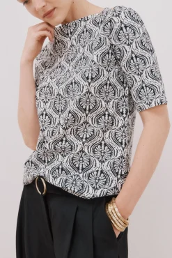 Camiseta básica escote barco