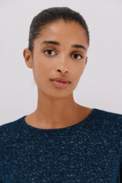 Camiseta básica escote caja