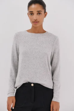 Camiseta básica escote caja