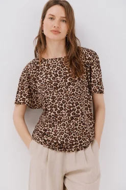 Camiseta básica fluida