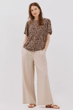 Camiseta básica fluida