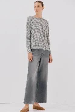 Camiseta caja botones