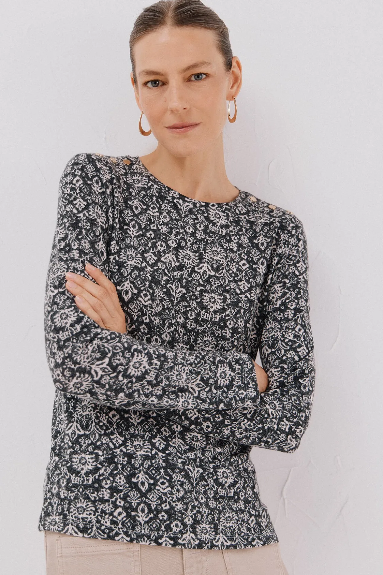 Camiseta caja botones