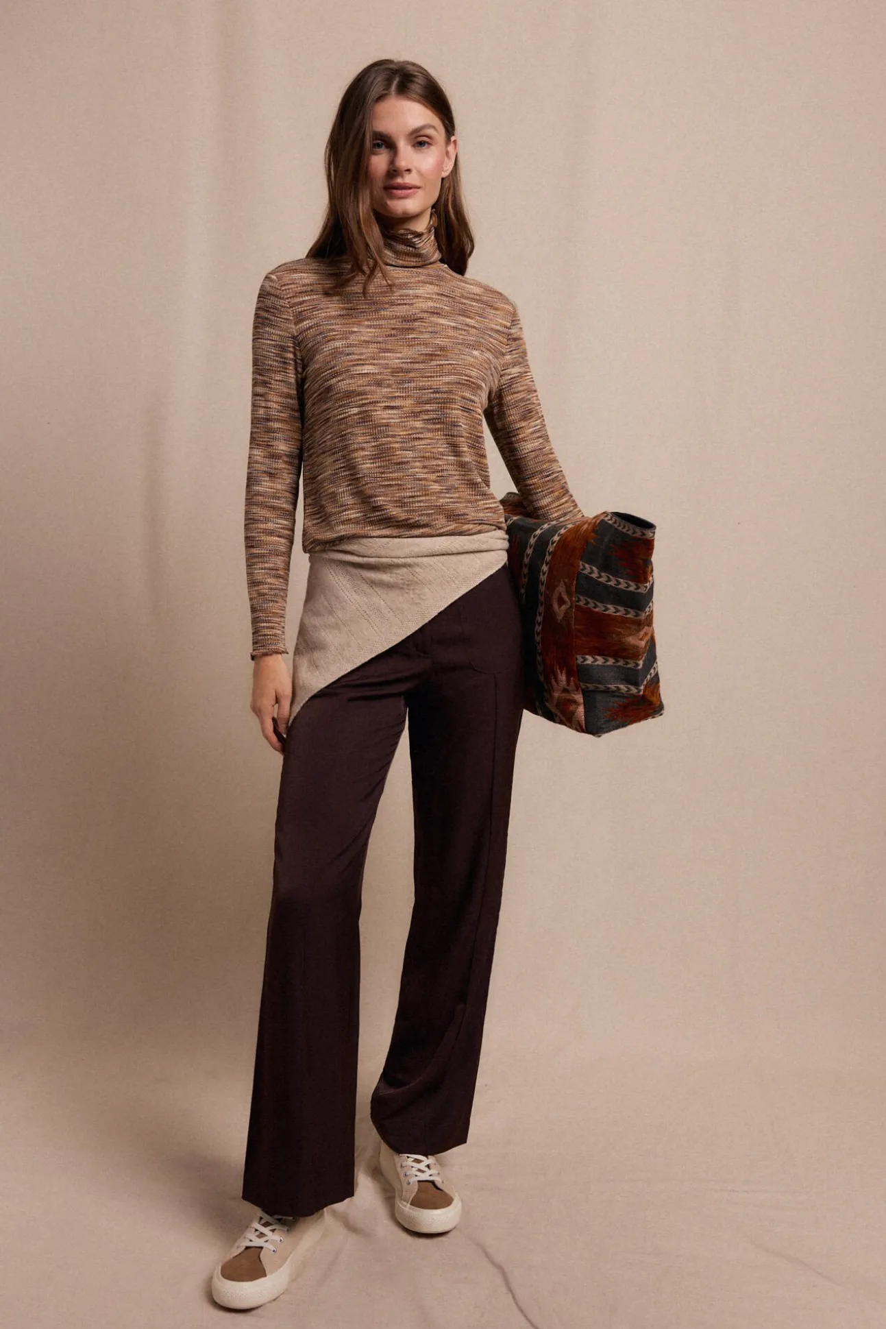 Camiseta cuello alto melange