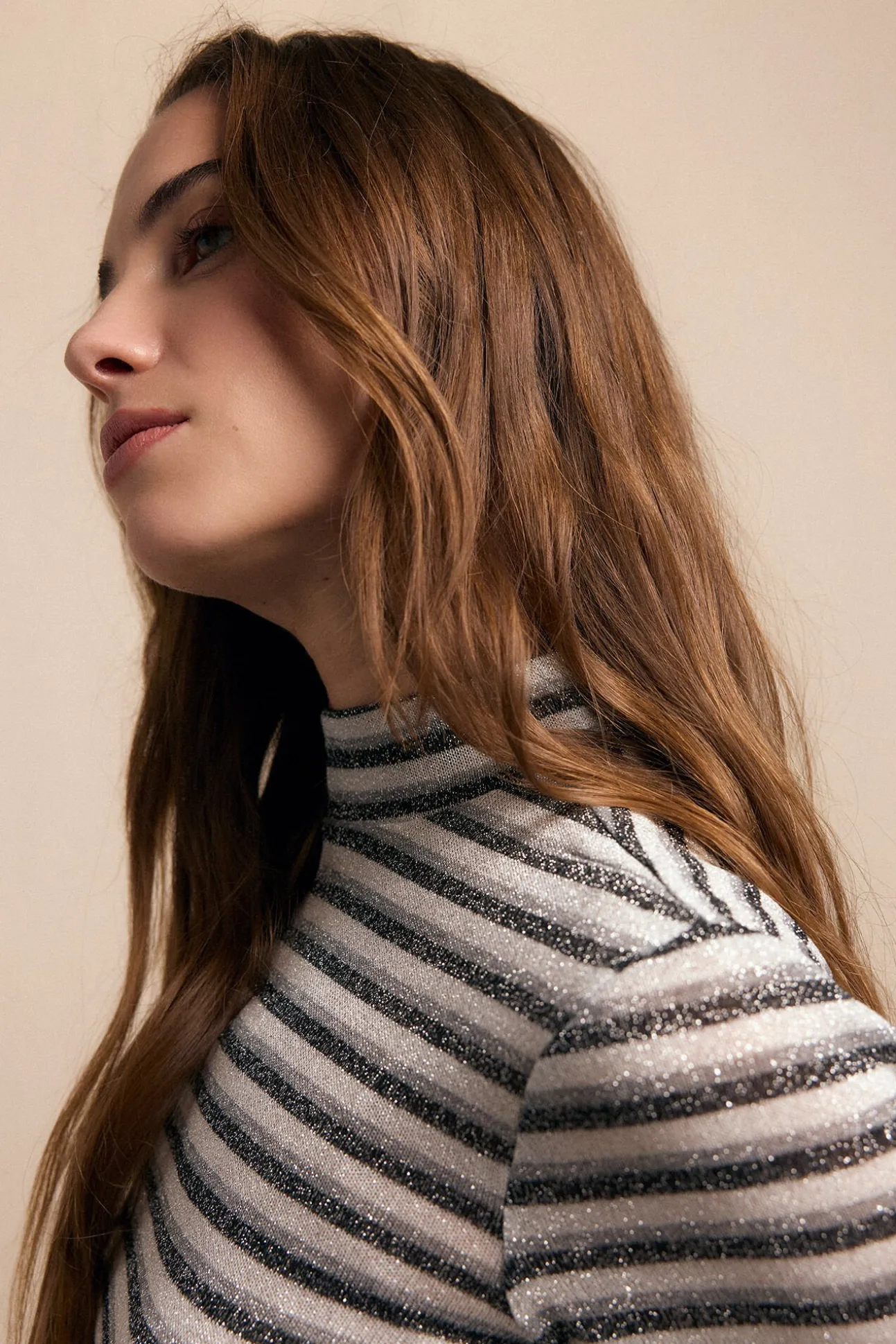 Camiseta cuello alto rayas lurex