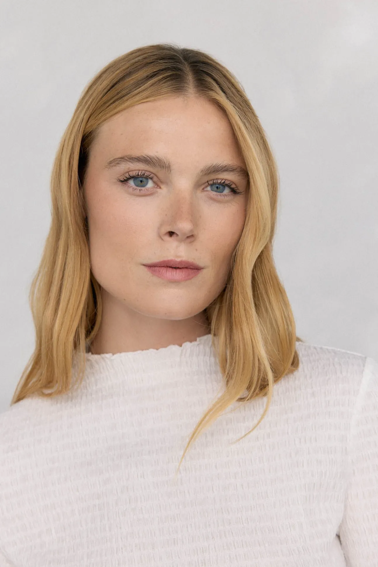 Camiseta cuello chimenea estructura