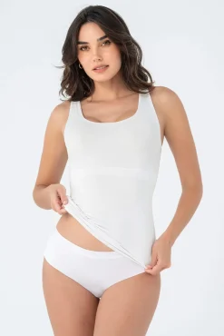 Camiseta de control moderado con doble capa en abdomen