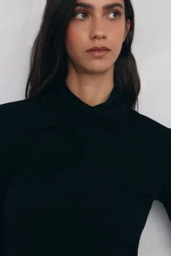 Camiseta de cuello vuelto