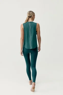 Camiseta deportiva Kishi verde