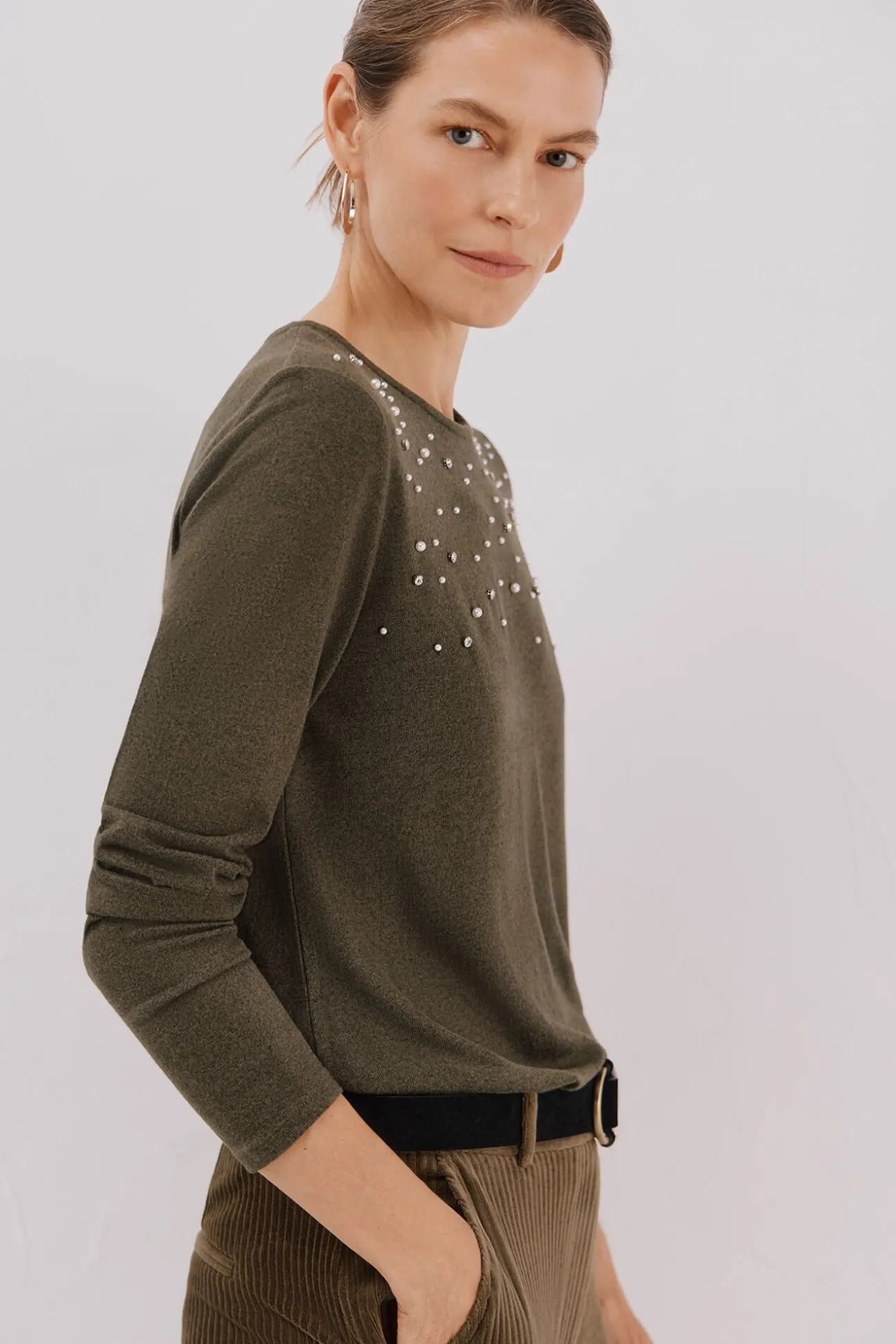 Camiseta detalle perlas y strass