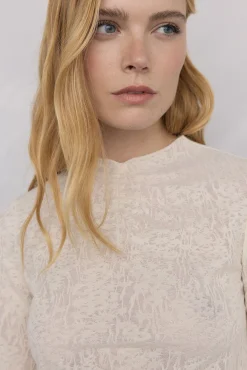 Camiseta devoré frunce