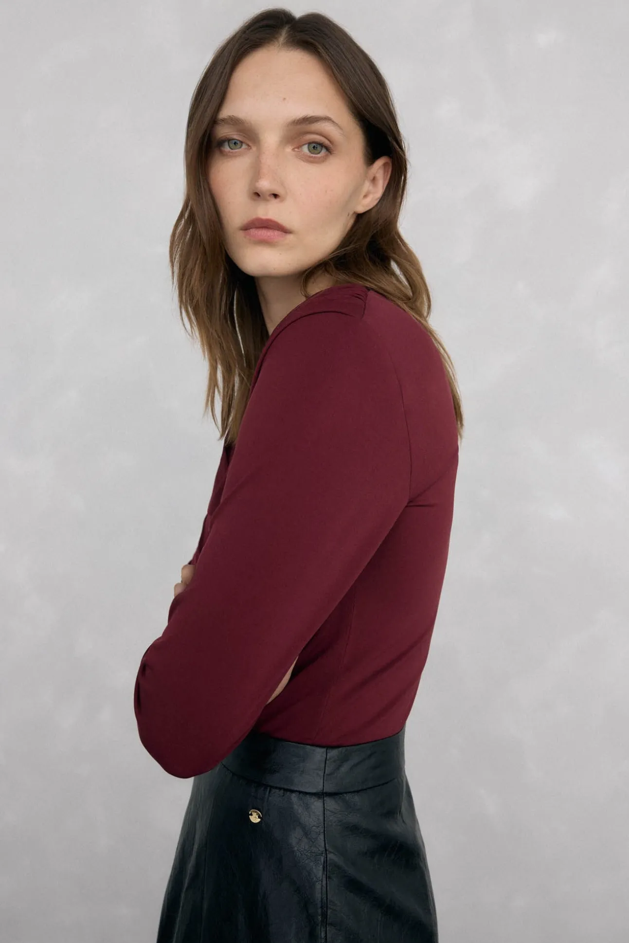 Camiseta escote drapeado