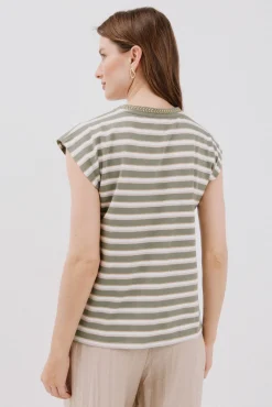 Camiseta escote pico