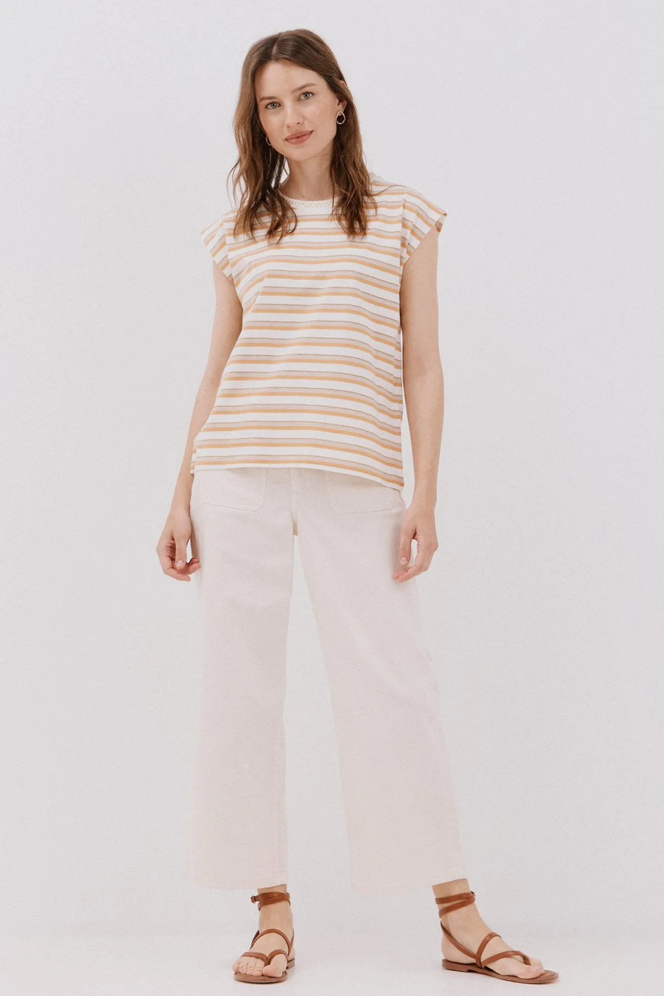 Camiseta escote pico