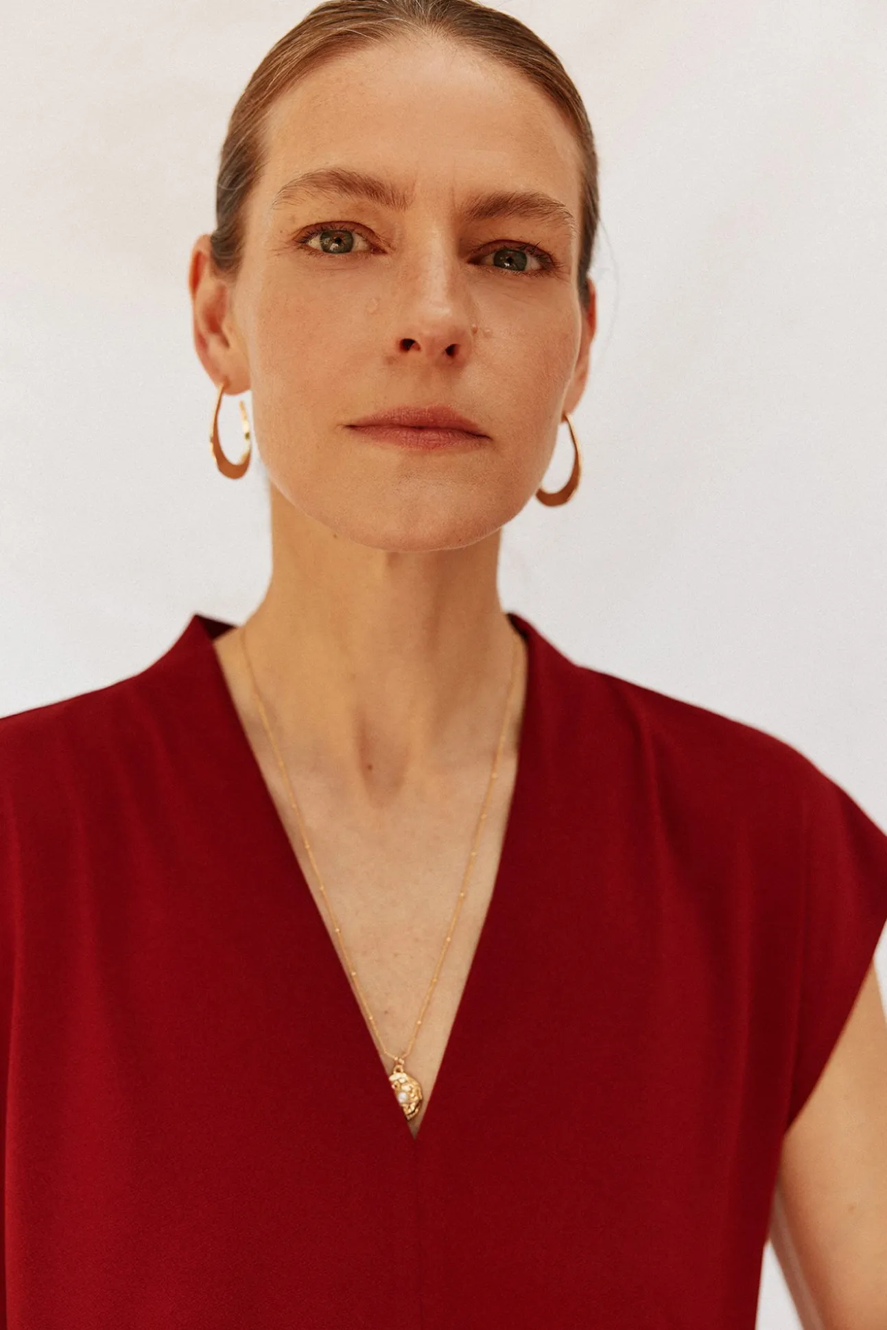 Camiseta estamapda escote pico fruncido