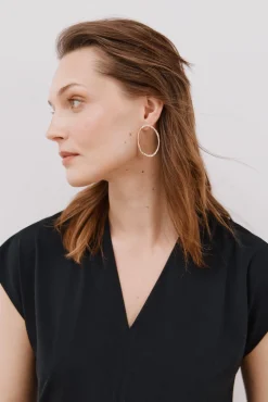 Camiseta estamapda escote pico fruncido