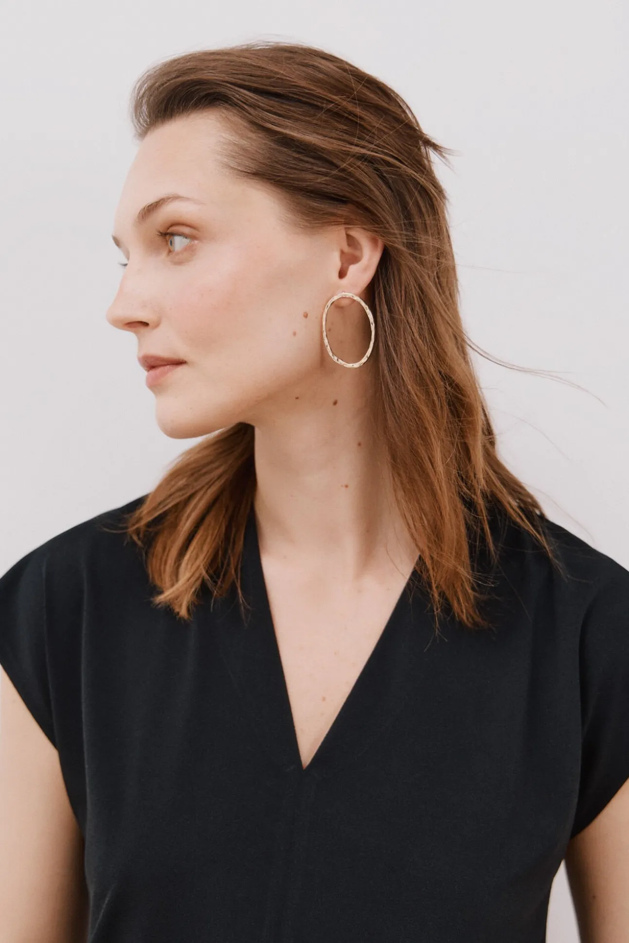 Camiseta estamapda escote pico fruncido