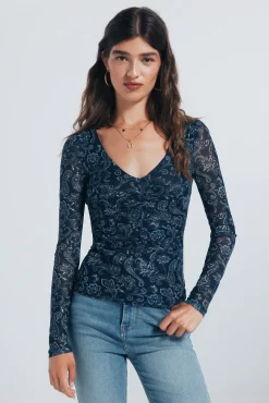 Camiseta gasa escote frunces estampada