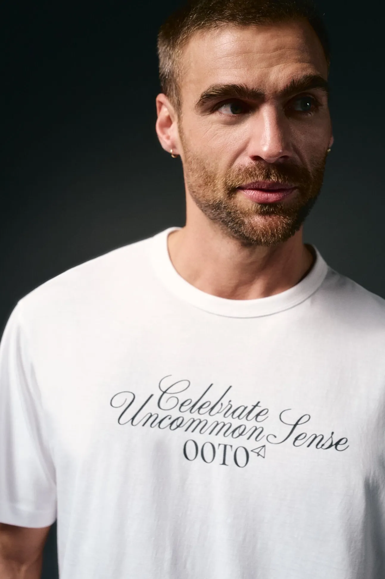 Camiseta gráfica lavada