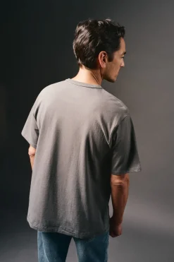 Camiseta gráfica lavada