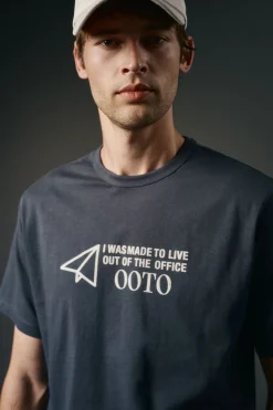 Camiseta gráfica lavada