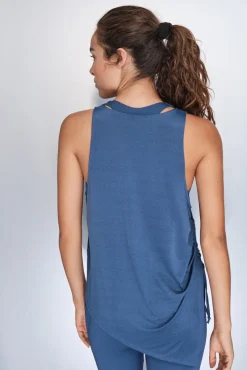 Camiseta halter asimétrica azul