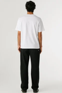 Camiseta Logo Bordado Fit Regular